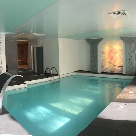 #a1k Junior - Marina Riviera Bay Near Airport アパート ヴィルヌーヴ・ルベ